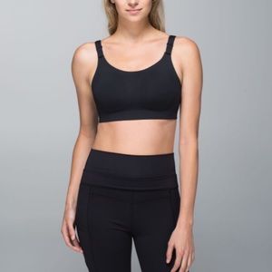 Lululemon Booby Bracer Sz 36DD In Black